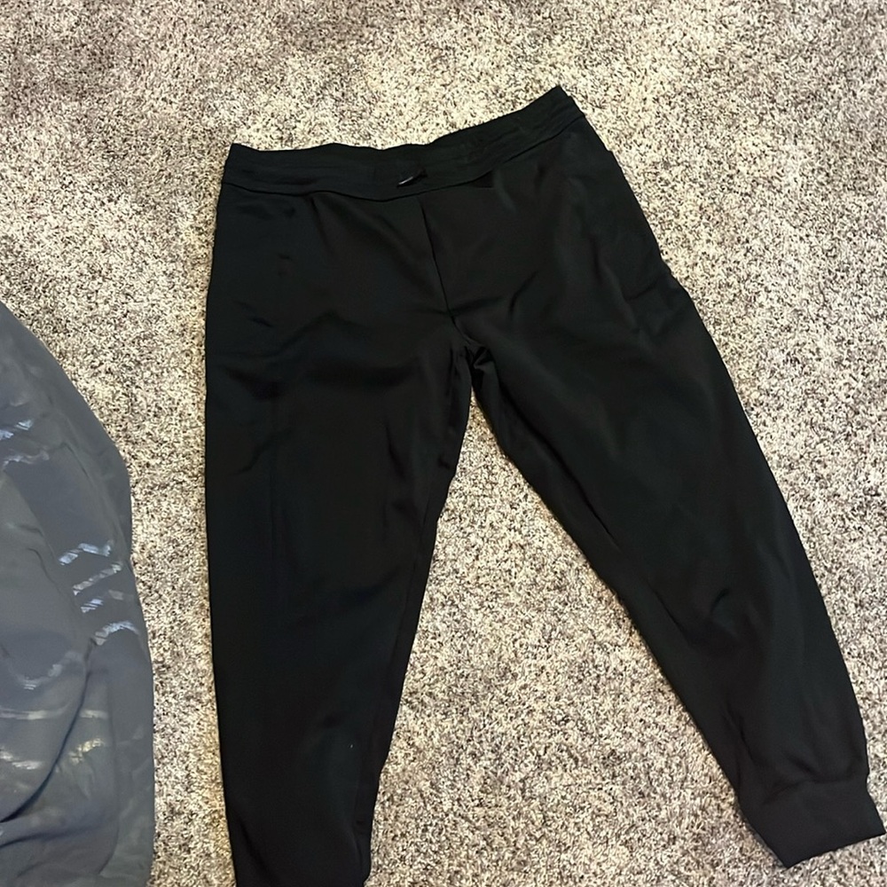 They are like jogger leggings